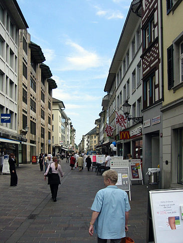 Einkaufsstrasse in Winterthur Foto 