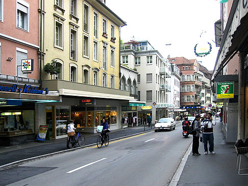 Einkaufsstraße in Interlaken Foto 