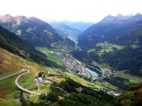 Fahrt nach Locarno durch Sant Gotthard Fotos