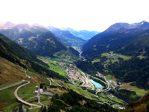 Fahrt nach Locarno durch Sant Gotthard Foto 