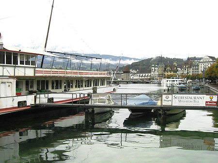 Fotos Angelegte Schiffe in Luzern | Luzern