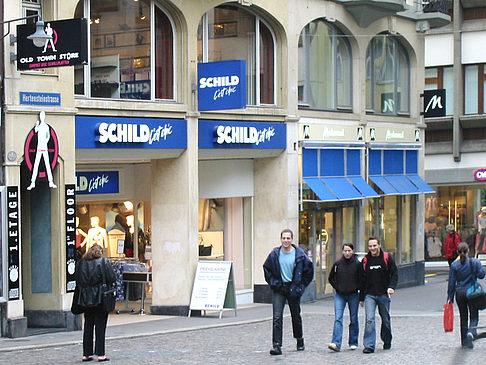 Einkaufsstraße in Luzern Fotos