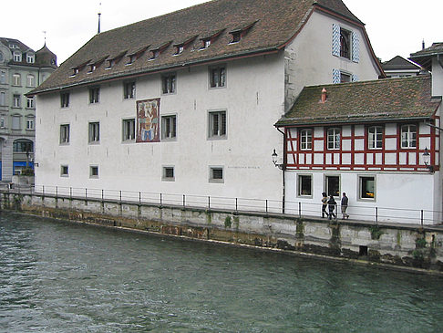 Fotos Gebäude am Wasser