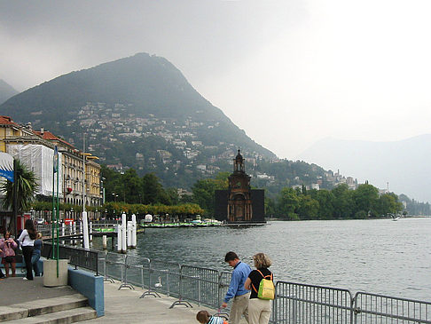 Blick auf die Kirche Foto 