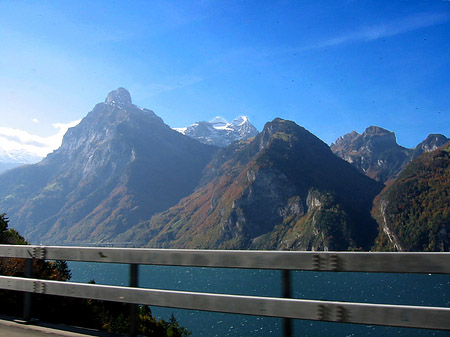 Foto Der Gotthard aus dem Auto